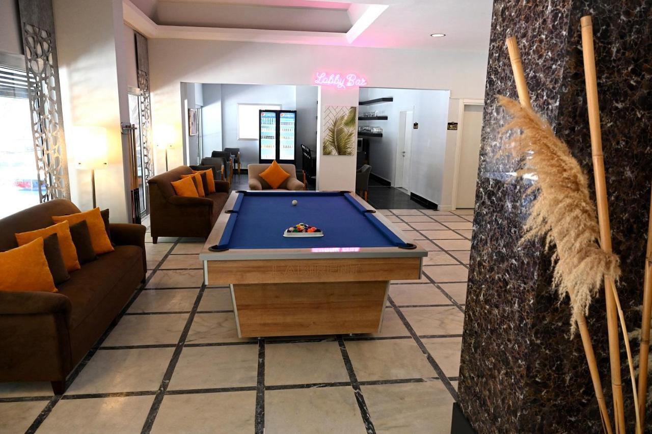 קוסדסי Roxx Royal Hotel מראה חיצוני תמונה