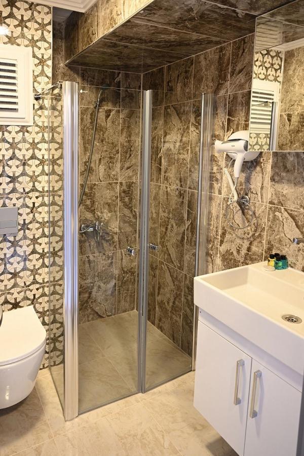 קוסדסי Roxx Royal Hotel מראה חיצוני תמונה